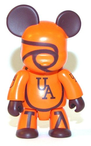 United Arrow Logo figure by Kyoto, produced by Toy2R. Front view.