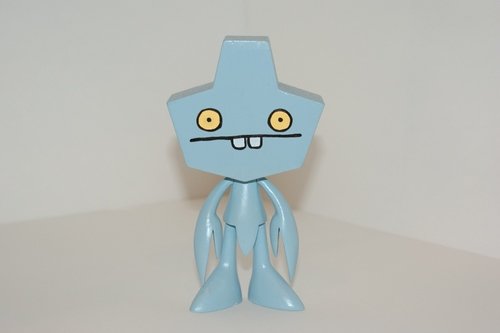 Dekoboko Boys Babo Uglydoll Custom figure by David Horvath X Sun-Min Kim X Furifuri, produced by Play Imaginative. Front view.