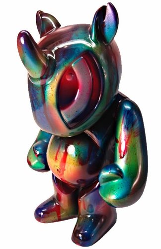 Oil Slick Jouwe figure by Osirisorion. Front view.