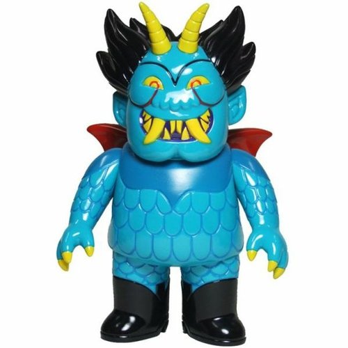 Ojo Rojo - Devilman figure by Martin Ontiveros, produced by Gargamel. Front view.