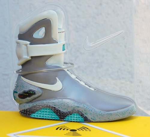 Nike Air Mag Ceramic Replica figure by Tinker Hatfield, produced by Nike. Front view.