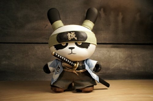 Ornery Panda Shinsengumi figure by Huck Gee. Front view.