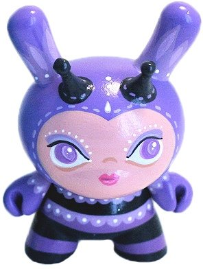 Lavender Dream Hunny Bumbler figure by Lunabee. Front view.