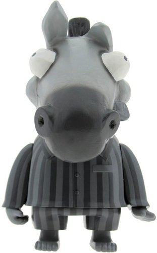 The Godfather Horsehead - Mono figure by Michael Lau, produced by Mindstyle. Front view.