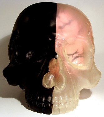Skull Head 1/1 - Pink Brain figure, produced by Secret Base. Front view.