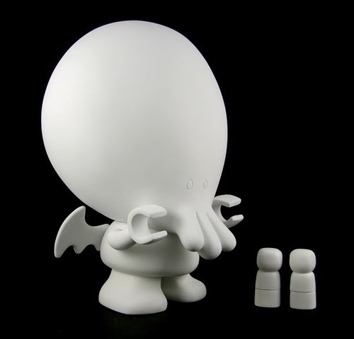 My Little Cthulhu - DIY figure by John Kovalic, produced by Dreamland Toyworks. Front view.