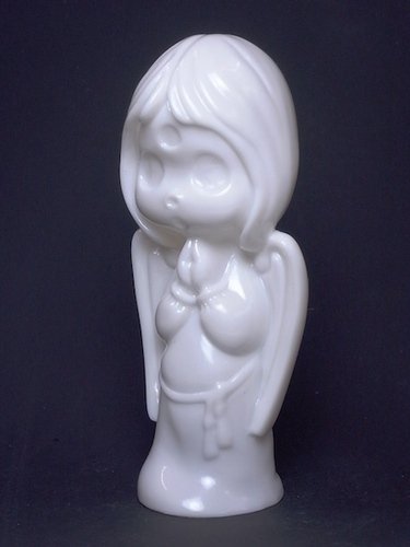 Mitari-Chan - Ghost figure, produced by Gargamel. Front view.