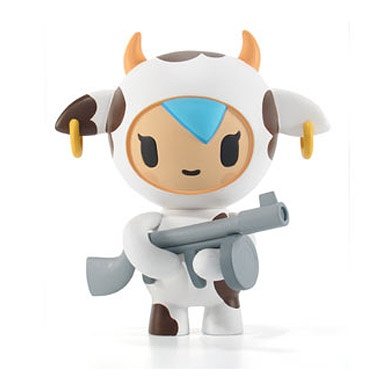 Mozzarella figure by Simone Legno (Tokidoki), produced by Strangeco. Front view.