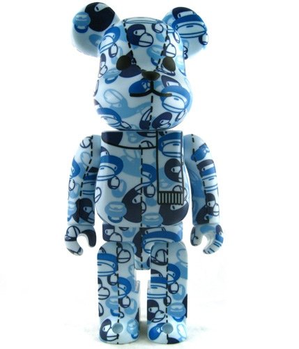 Babe Milo Camo Be@rbrick 400% figure by Bape, produced by Medicom Toy. Front view.