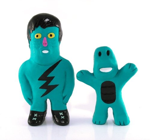 FLAP JACK feat FUFFA figure by Makkinoso. Front view.