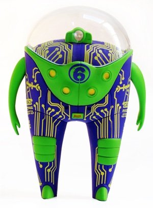 Observer - SEEN Special Edition figure by Mars-1, produced by Strangeco. Front view.