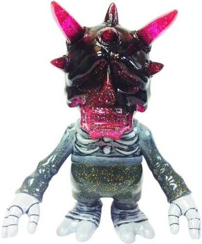 Skull BxBxCosmo-WRD figure by Secret Base, produced by Secret Base. Front view.