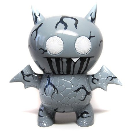 Ice Bat Kaiju - Menta Grey figure by David Horvath & Yukinori Dehara, produced by Intheyellow. Front view.