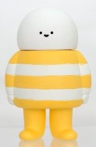 GhostB figure by Bubi Au Yeung, produced by Crazylabel. Front view.