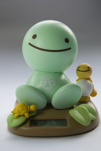 kichiunshofuku figure by Nohohon Zoku, produced by Takaratomy. Front view.