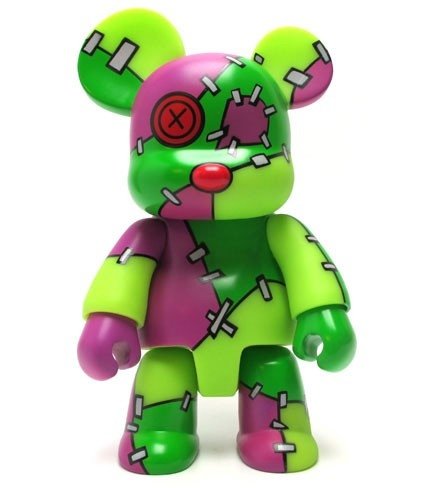 Emon Burton Qee Bear figure by Ian Christy, produced by Toy2R. Front view.