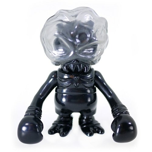 Skull Brain Prototype 000 - Black w/ Clear Head  figure by Secret Base, produced by Secret Base. Front view.