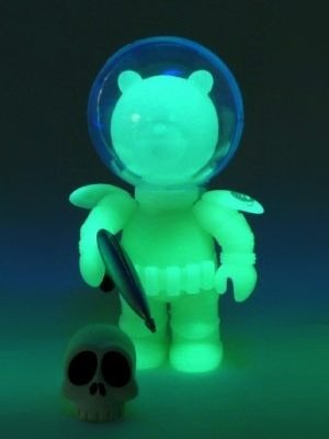 Titus figure by Patrick Ma, produced by Rocketworld. Front view.