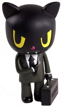 Agent Meow figure by Simone Legno (Tokidoki), produced by Tokidoki. Front view.