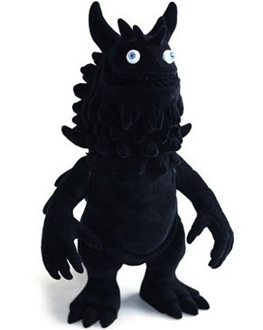 Rangeas - UNTOLD figure by T9G, produced by Museum. Front view.