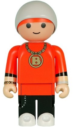 Babekub Hiphop figure, produced by Medicom Toy. Front view.