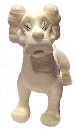 Zooth figure by Kaws X Neighborhood, produced by Medicom Toy. Front view.