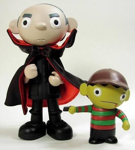 Dracula and Freddy figure by Eric So, produced by So Fun. Front view.