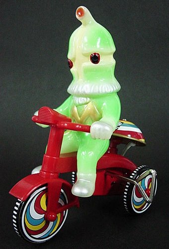 Kemul Jin - M1go Tricycle Series GID figure by M1Go, produced by M1Go. Front view.