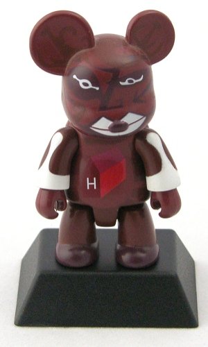 Hayon Earth figure by Jaime Hayon, produced by Toy2R. Front view.