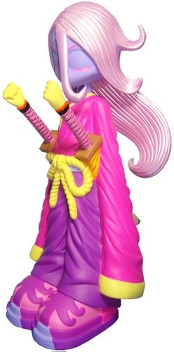 Kissaki - Purple Lust, NYCC 2012 figure by Erick Scarecrow, produced by Esc-Toy. Front view.