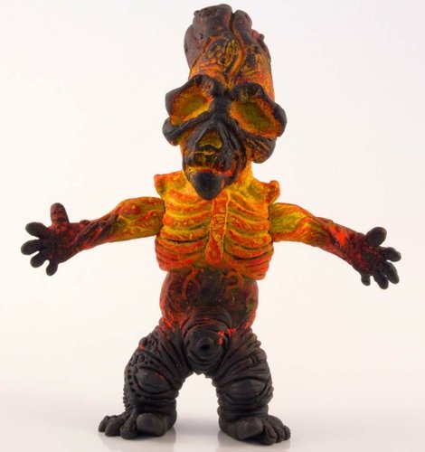Leecifer - Toasted PickleBaby figure by Leecifer. Front view.