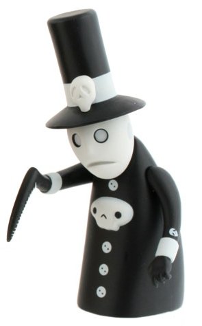 KidGrim Reaper figure by Patricio Oliver (Po!), produced by Kidrobot. Front view.