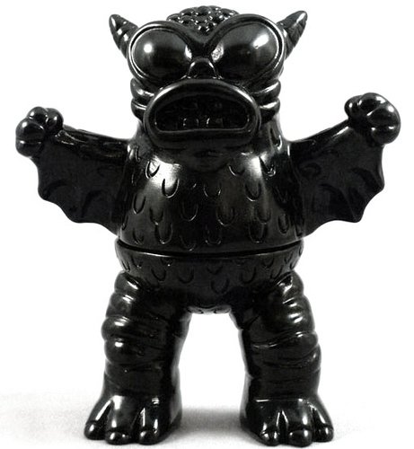 Mini Greasebat NYCC 2012 figure by Jeff Lamm, produced by Monster Worship. Front view.