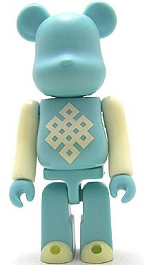 Member 3 Be@rbrick 100% figure by Ani Nendo, produced by Medicom Toy. Front view.