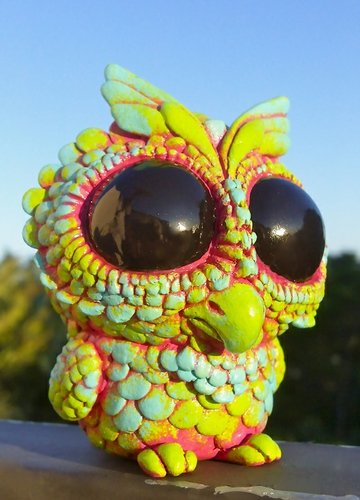 Toddler Owl - Spring Version figure by Kathleen Voigt . Front view.