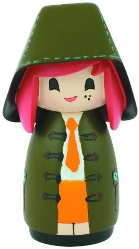 Mabel figure by Nina Zimmermann, produced by Momiji. Front view.