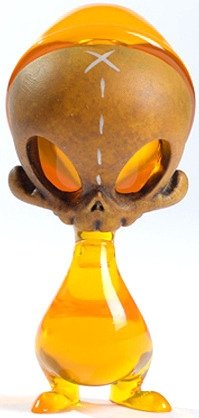 Honey Mini Skelve - Chase figure by Brandt Peters X Kathie Olivas, produced by Circus Posterus. Front view.