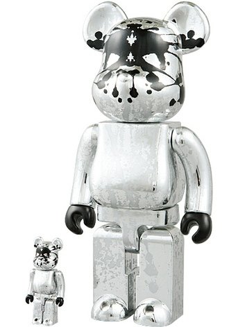 Psyche Bandit Be@rbrick 100% & 400% Set figure by Pushead, produced by Medicom Toy. Front view.