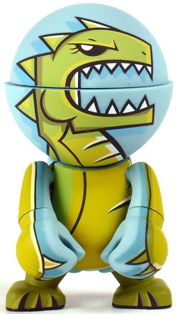 Electro Lizard figure by Joe Ledbetter, produced by Play Imaginative. Front view.