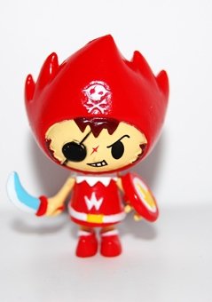 Waruzoku-Chan figure by Devilrobots, produced by Sk Japan. Front view.