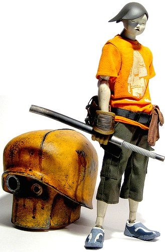 Tomorrow King Yoji figure by Ashley Wood, produced by Threea. Front view.