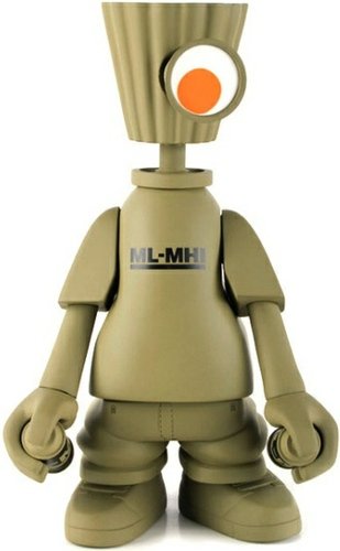 NY Fat - Maharishi figure by Michael Lau, produced by Crazysmiles. Front view.