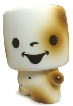 Toasted Marshall figure by 64 Colors, produced by Rotofugi. Front view.