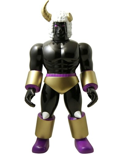 Buffaloman (バッファローマン) - Black body ver. figure, produced by Five Star Toy. Front view.