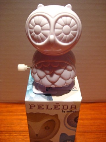 Pelėda figure by Nathan Jurevicius, produced by Toytokyo. Front view.