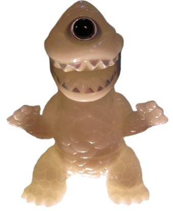 Crouching Zagoran GID figure by Gargamel, produced by Gargamel. Front view.