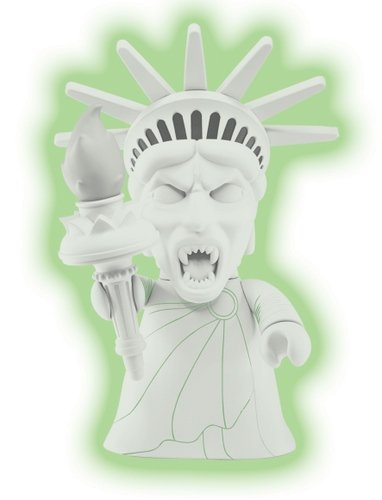 Statue of Liberty Weeping Angel - NYCC 2013 figure by Matt Jones (Lunartik), produced by Titan Merchandise. Front view.