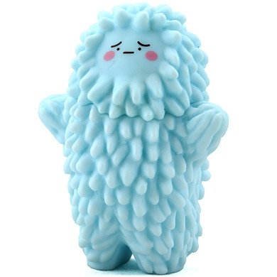 Baby Treeson Blue figure by Bubi Au Yeung, produced by Crazylabel. Front view.
