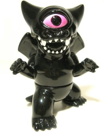Crouching Deathra figure by Gargamel, produced by Gargamel. Front view.
