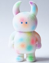 Uamou Flocked Spot figure by Ayako Takagi, produced by Uamou. Front view.